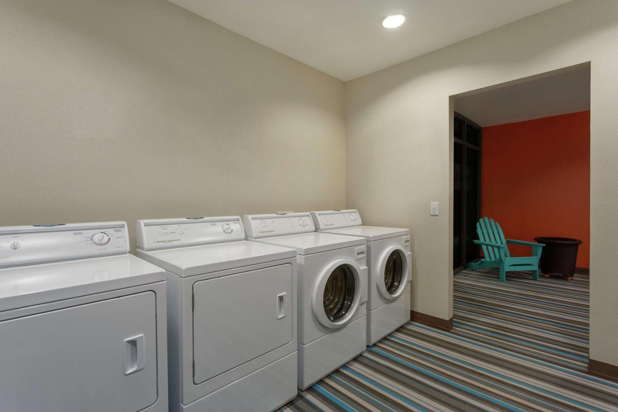 Home2 Suites By Hilton Salt Lake City / Саут-Джордан Экстерьер фото